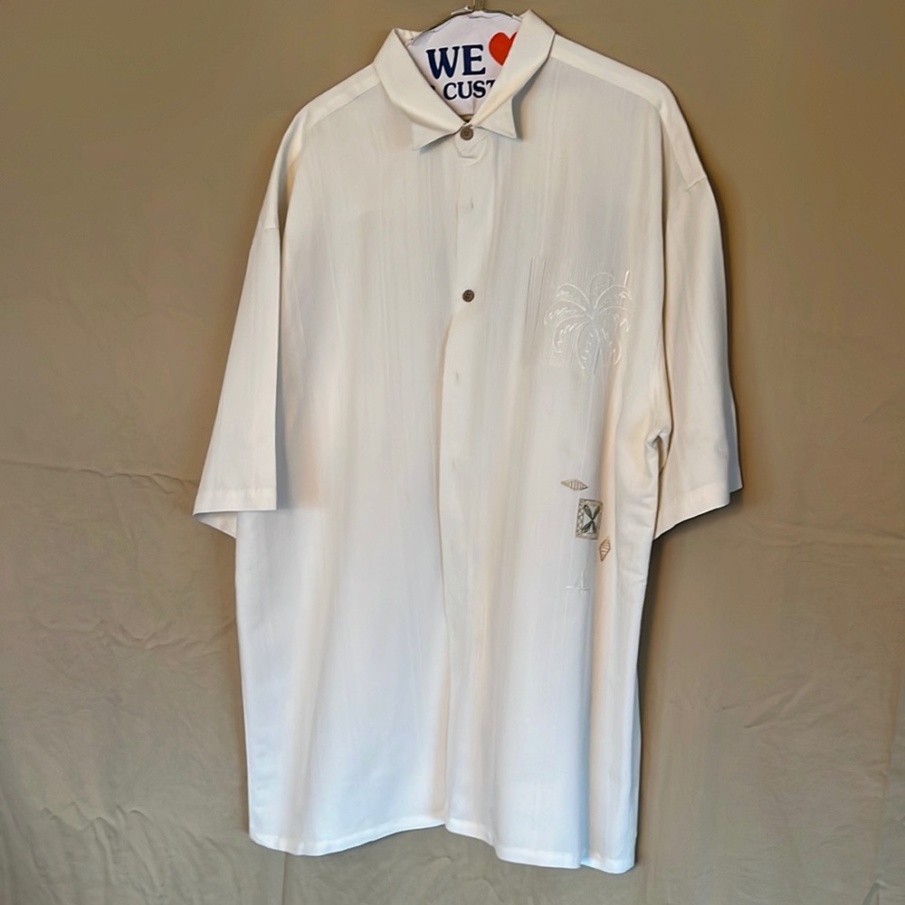 Bamboo Cay short sleeve resort shirt, like new, size XL